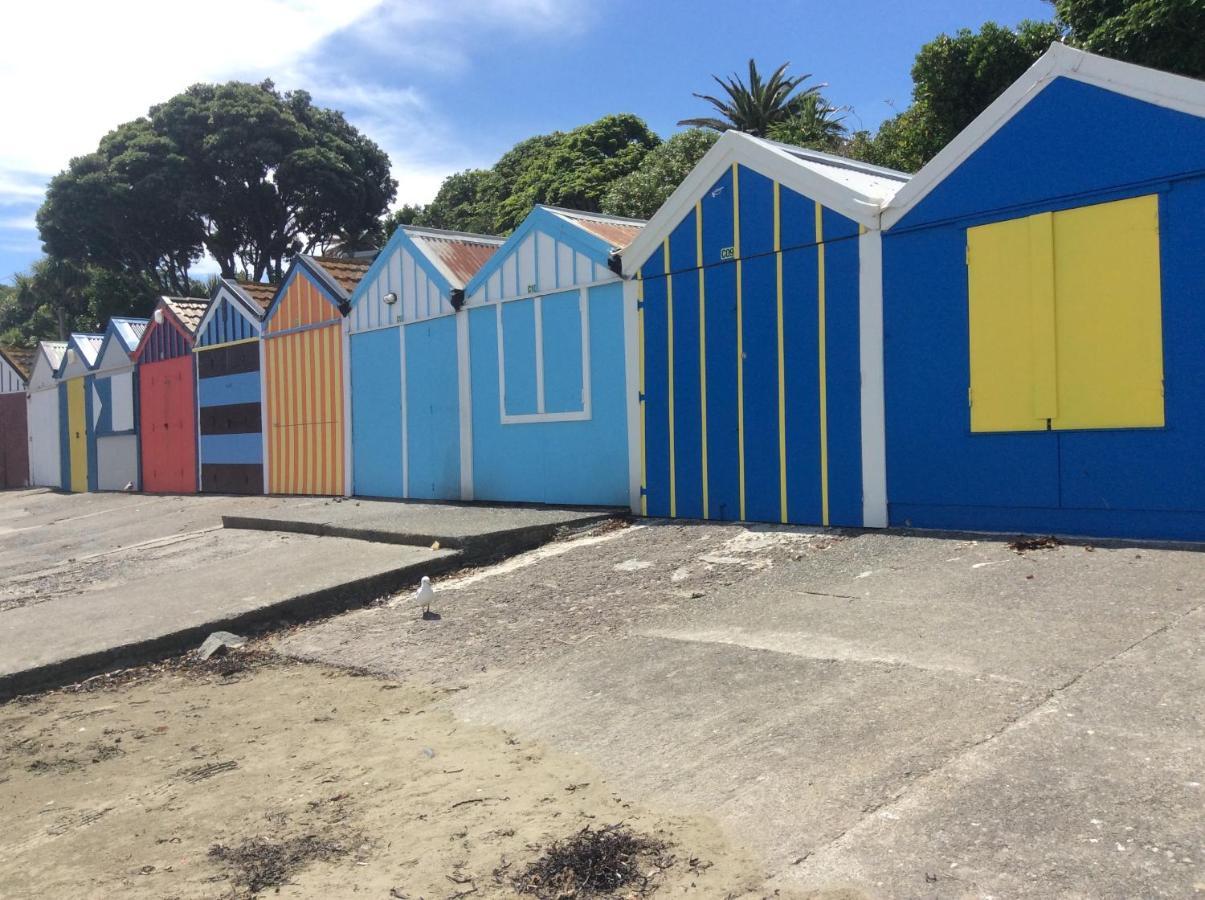 Atahu Bed & Breakfast Porirua Exterior photo